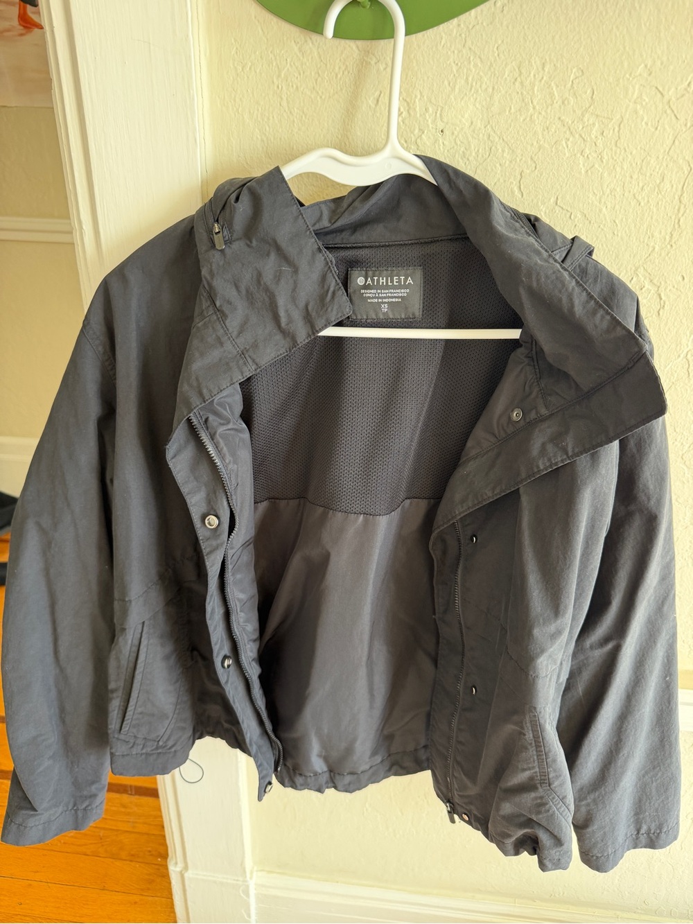 Athleta Women’s Black Hooded Rain Jacket